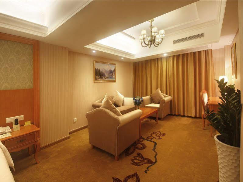 Hanting Express Sanya The First Market Branch Hotel Dış mekan fotoğraf